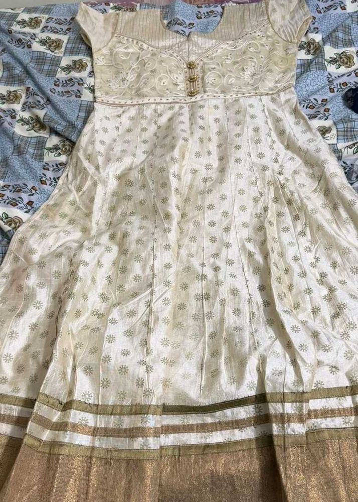 Elegant Cream &amp; Gold Anarkali