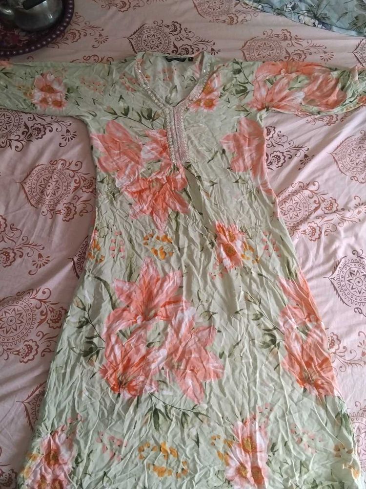 Flowy Floral Print Kurta