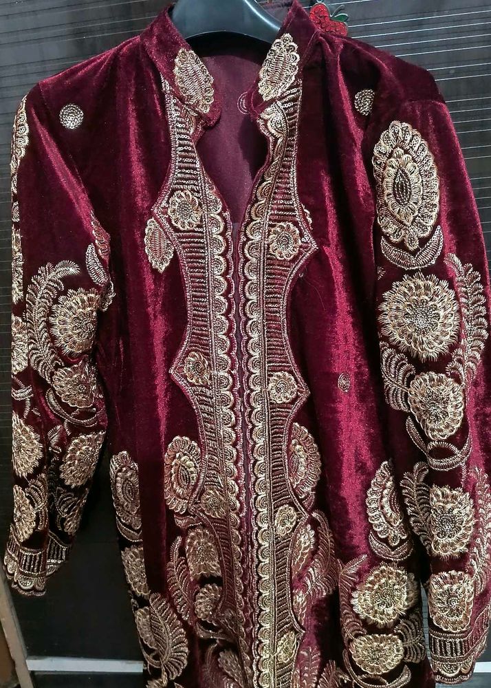 Elegant Embroidered Velvet Jacket with net dupatta