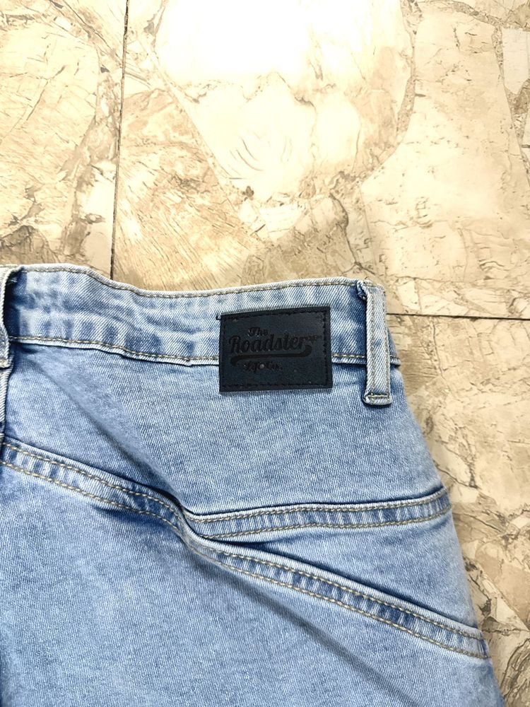 Roadster Light Wash Jeans