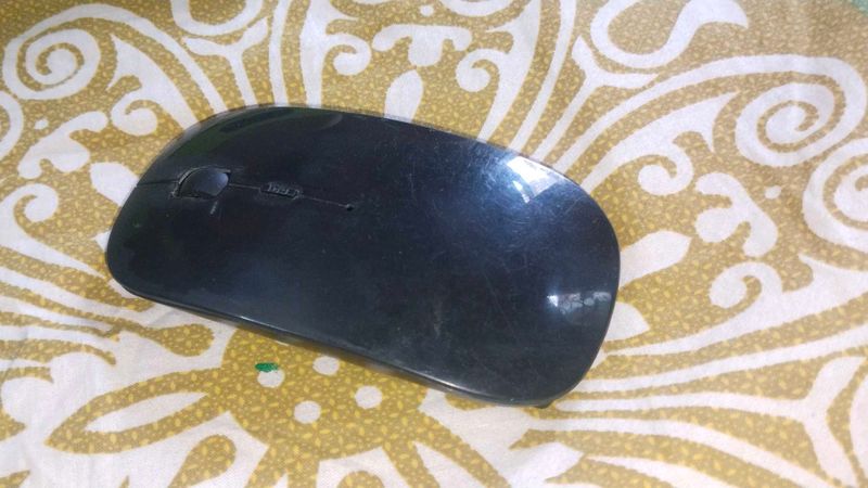 Blutooth Working Mouse Black Colour