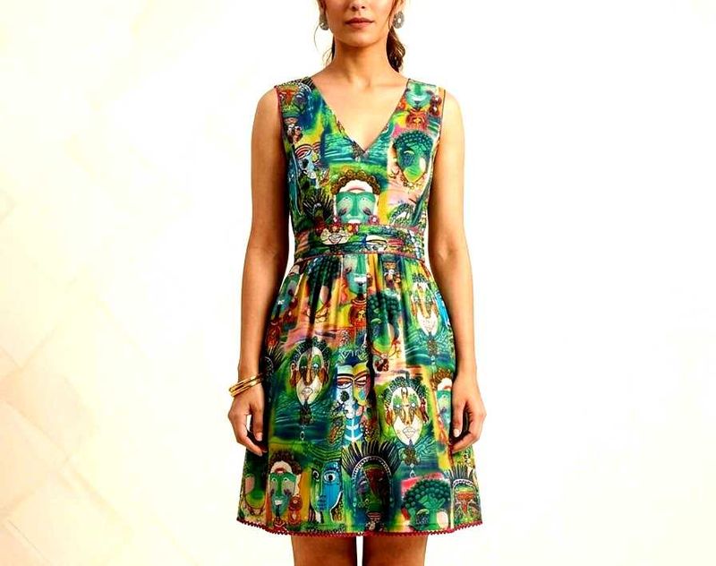 Vibrant Abstract Print V-Neck Kurti