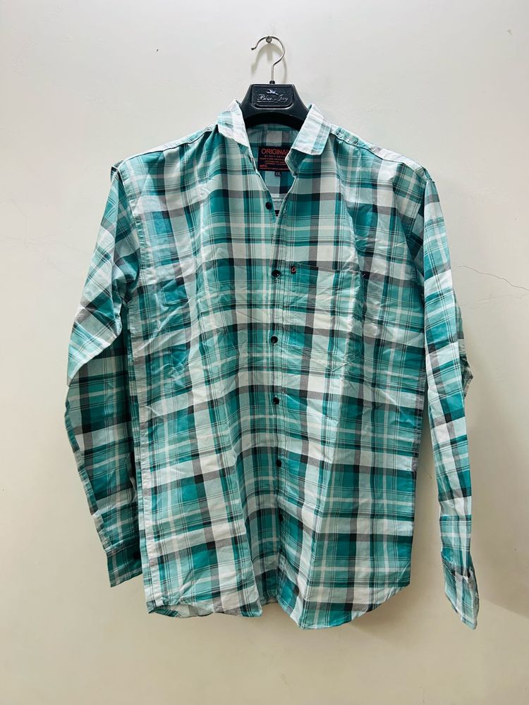 Men's Green Plaid Long Sleeve Shirt