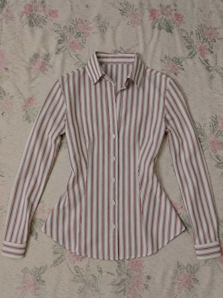 Fitted Striped Button-Up Shirt