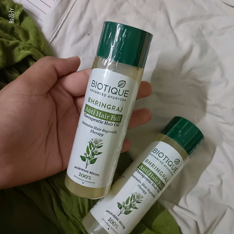 Biotique Bhringraj Therapeutic Hair Oil for Fall