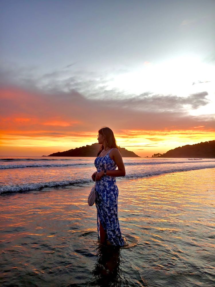 Blue &amp; White Floral Print Midi Dress