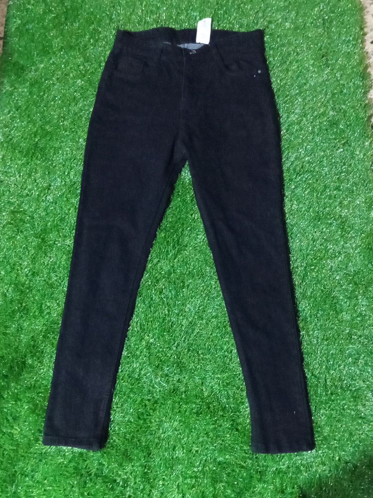 Girls skinny Jeans.
