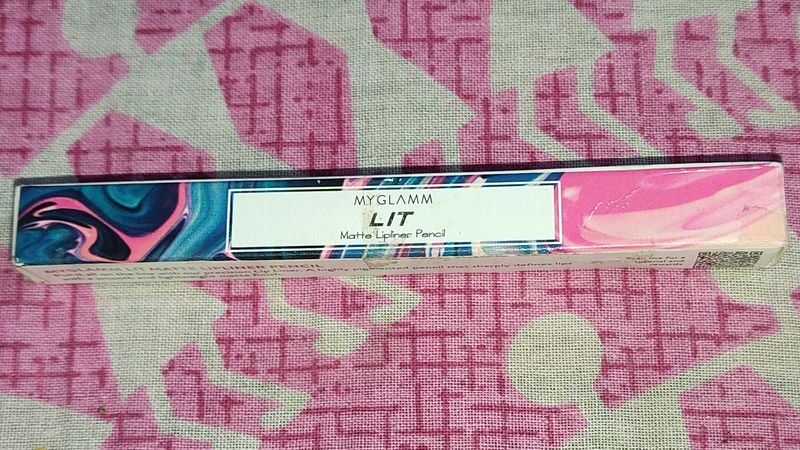 MyGlamm LIT Matte Lipliner Pencil