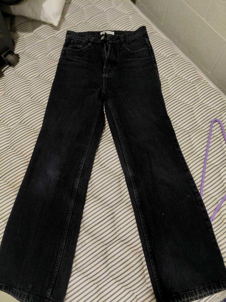 ZARA Black Straight Fit Jeans | High Waist | Size