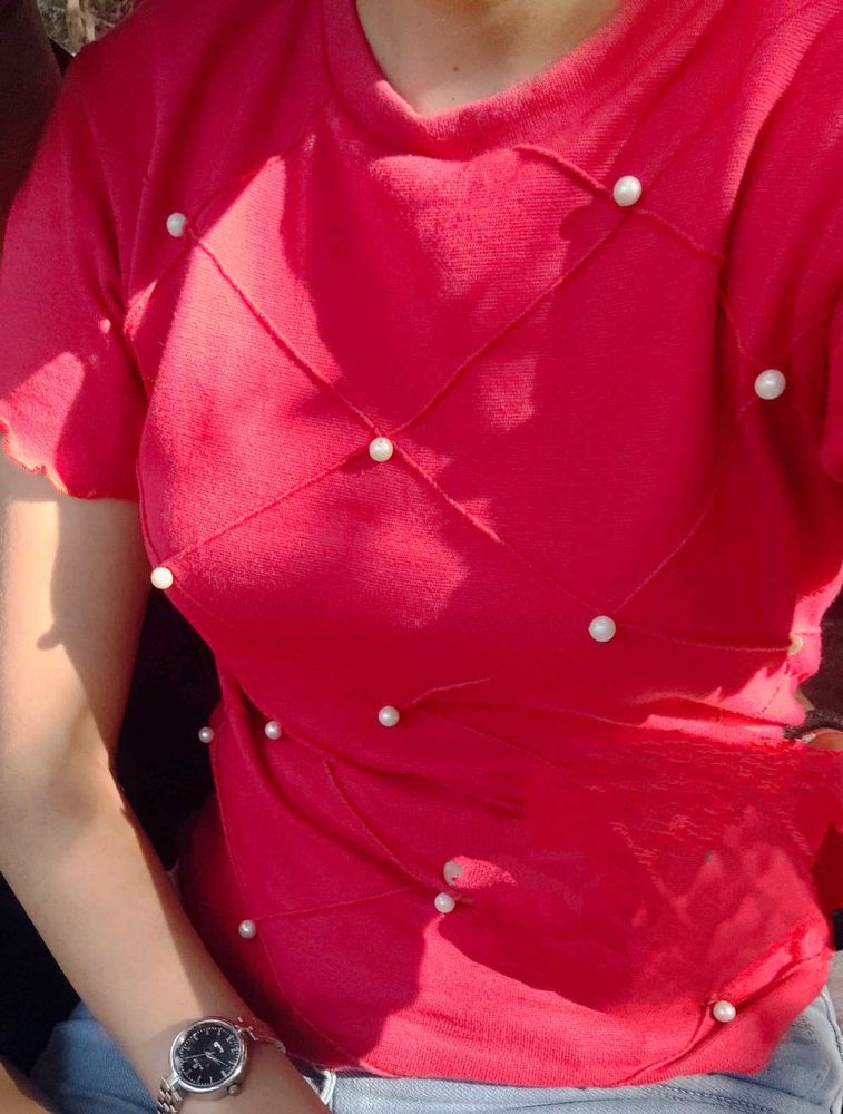 Chic Pearl Embellished Red T-Shirt