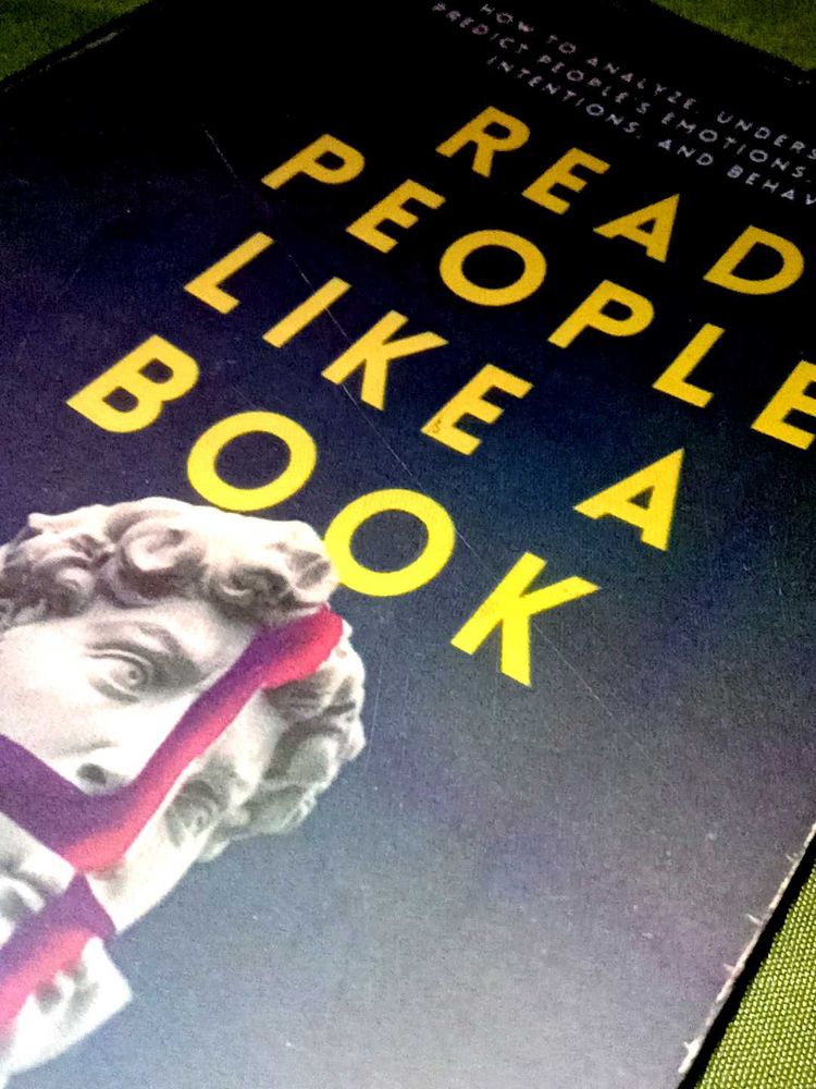 read people like book