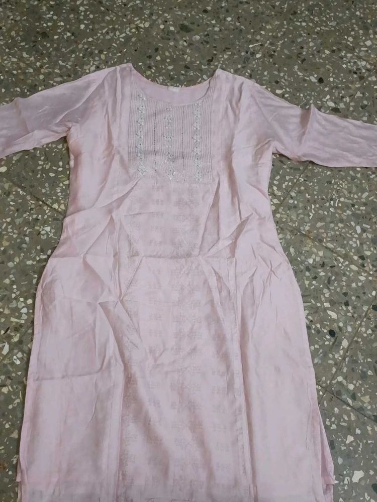 Beautiful Pink Embroidered Kurta