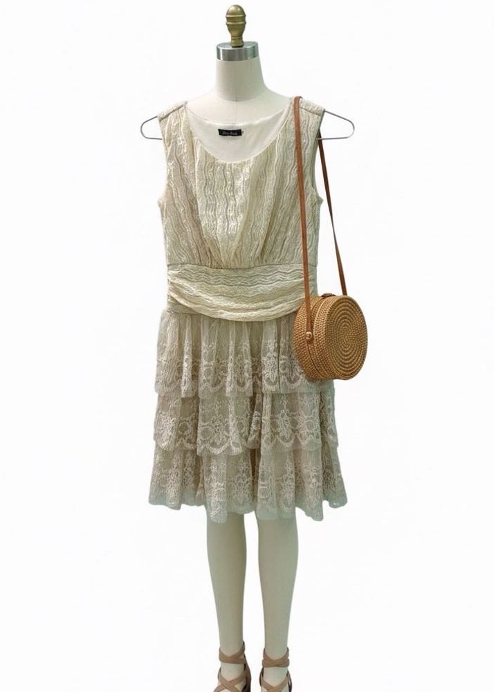 Lace Overlay Dress🧚🏼‍♀️