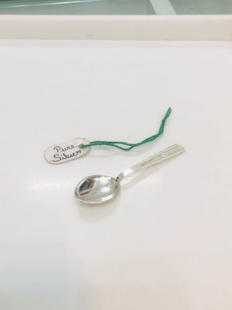 Pure Silver Spoon (wt:-4.500g)