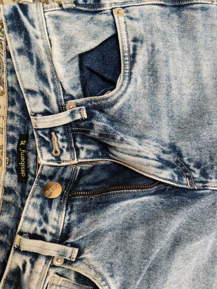 Trendy Acid Wash Jeans