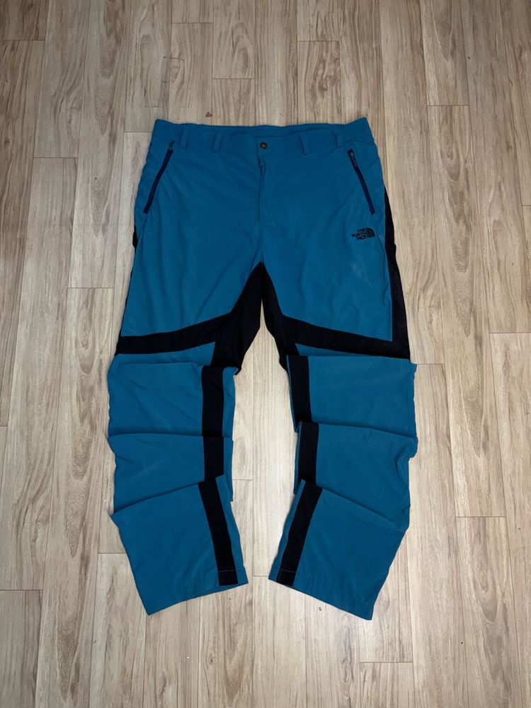 The North Face Teal &amp; Black Pants
