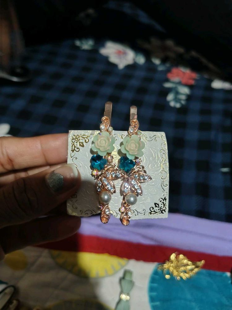 Elegant Flower Drop Earrings