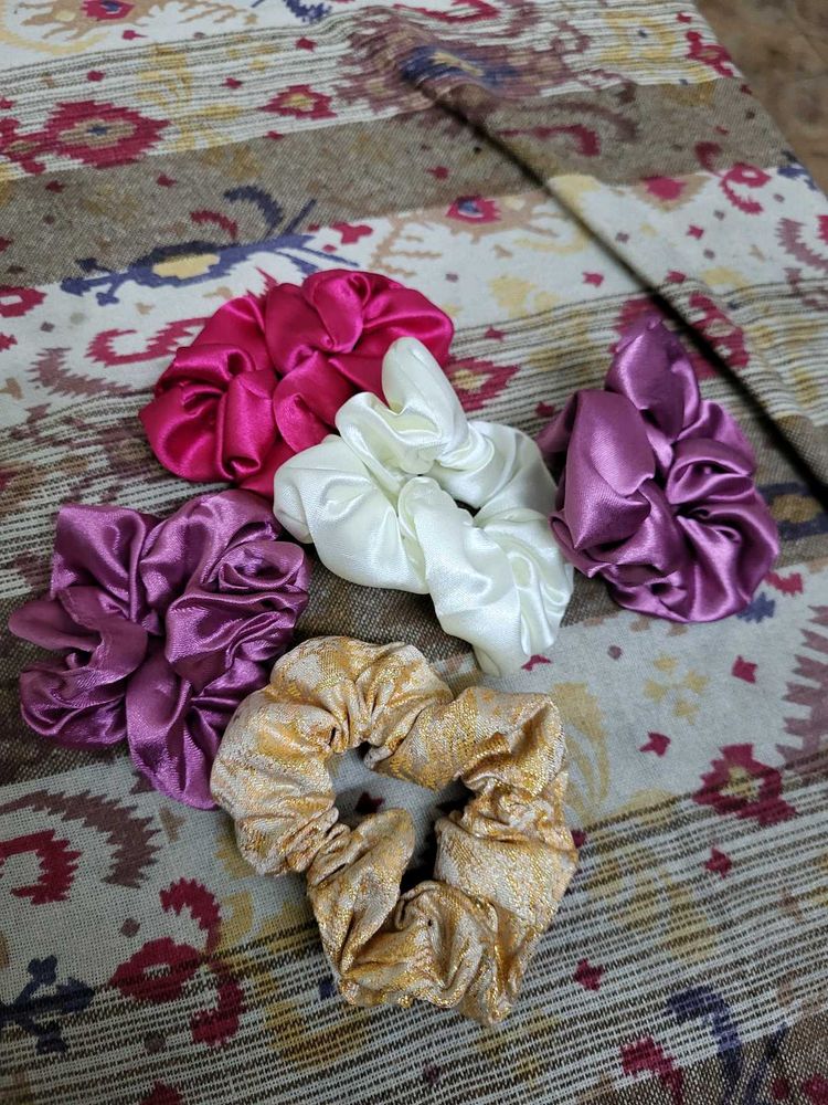 Sation Scrunchies