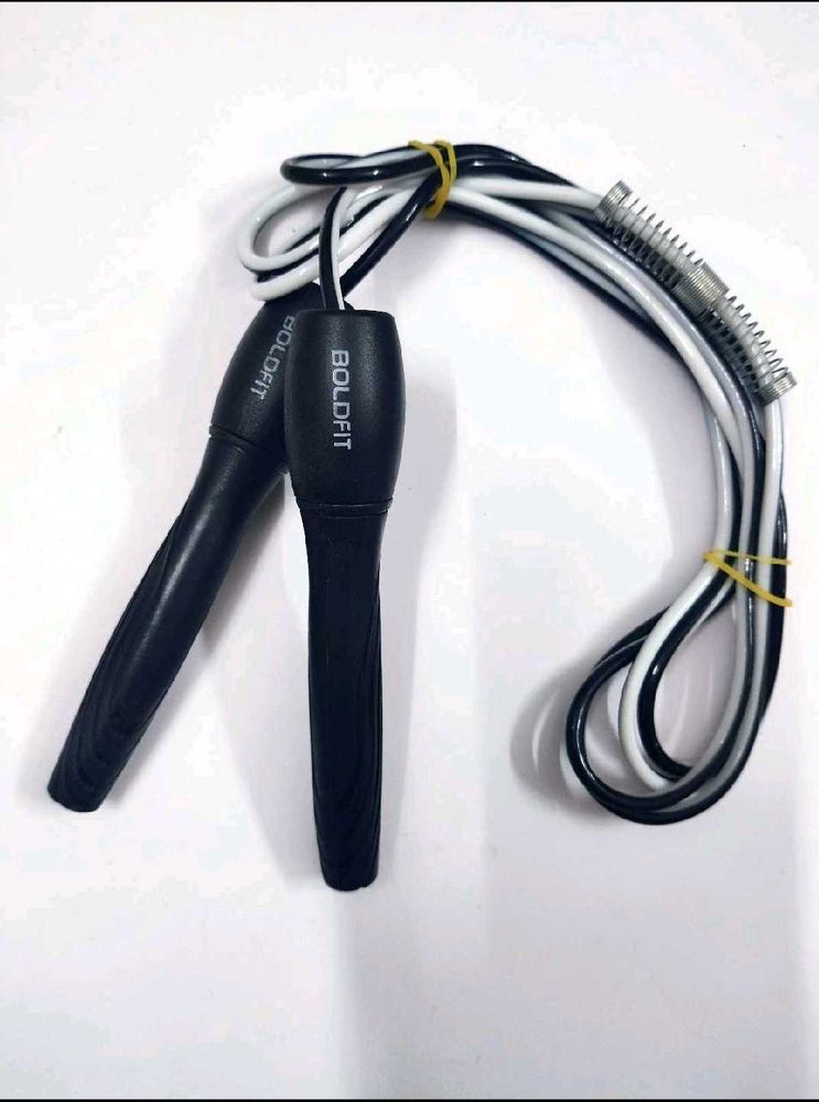BOLDFIT SKIPPING ROPE.