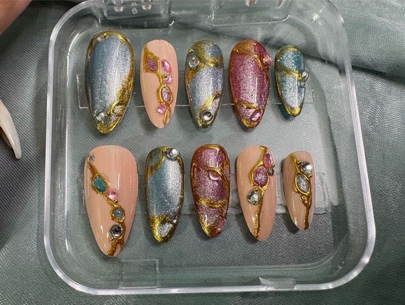 Exquisite Press-On Nails with Gems