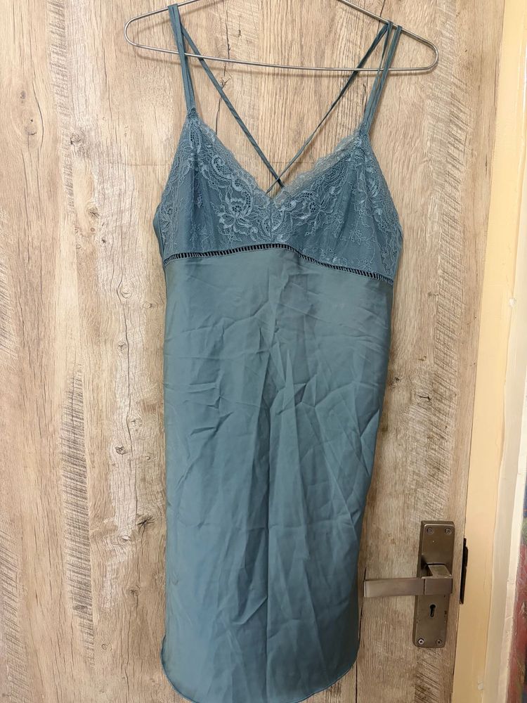 Elegant Blue Lace Trim Nightgown