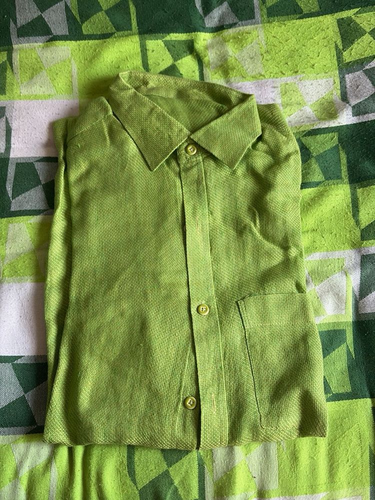 Bright Green Men's Button-Up Shirt