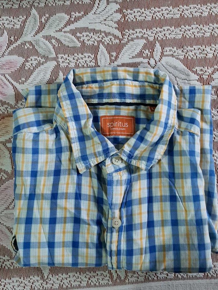 Spiritus Plaid Button-Up Shirt