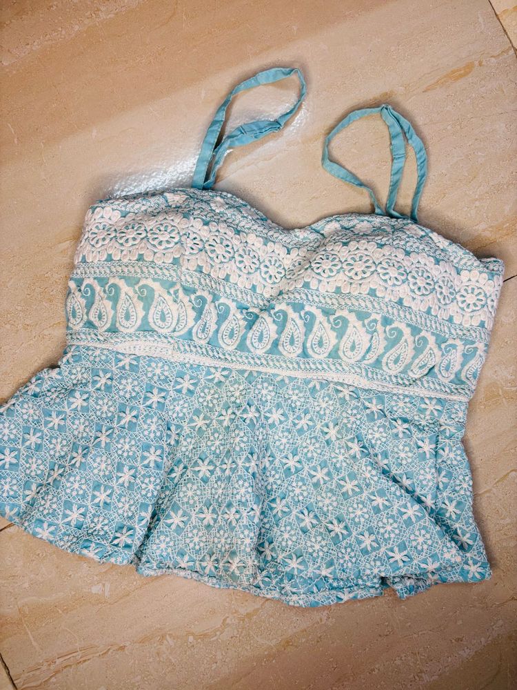 Boho Blue &amp; White Embroidered Peplum😍 Top
