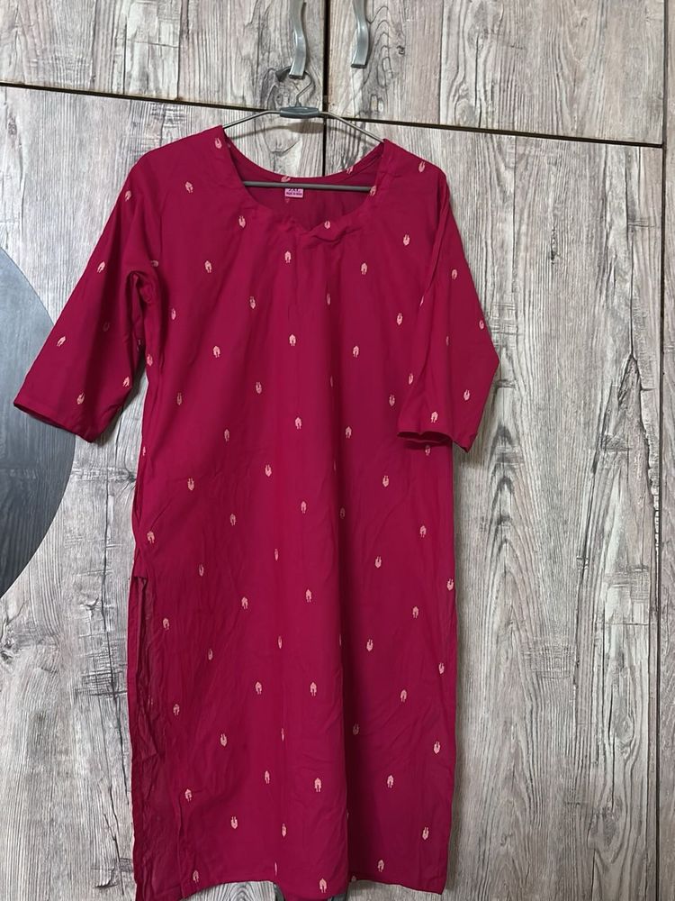 Maroon Kurta with White Motifs