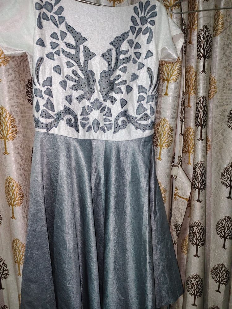 Elegant Grey Ethnic Gown with Intricate Design