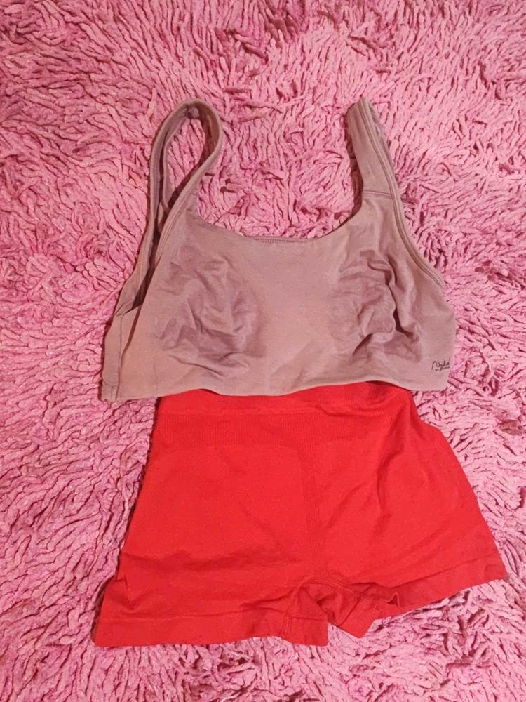 Comfortable Sports Bra and Shorts Set