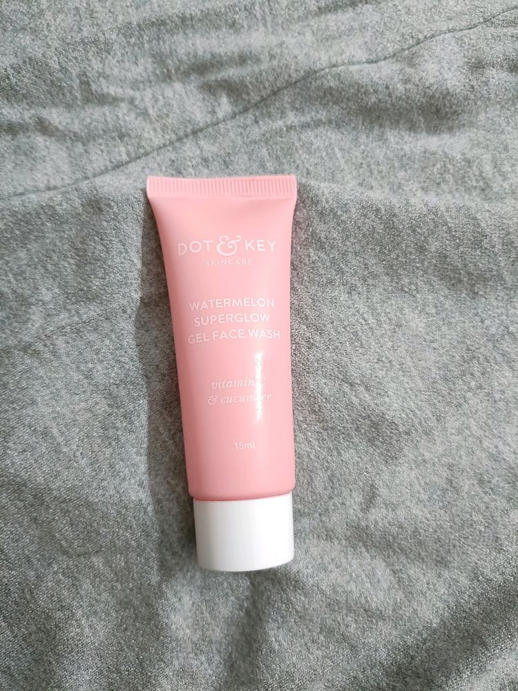 Dot &amp; Key Watermelon Superglow Gel Face Wash