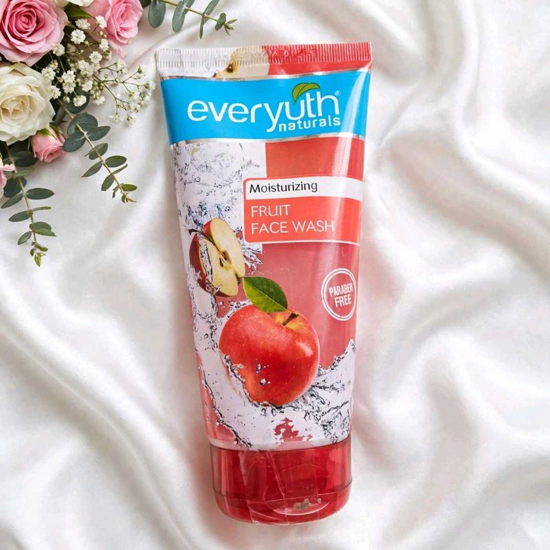 Everyuth Naturals Fruit Face Wash