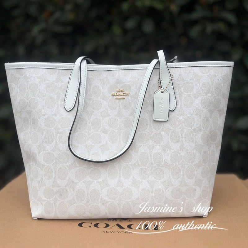Coach Signature Tote Bag
