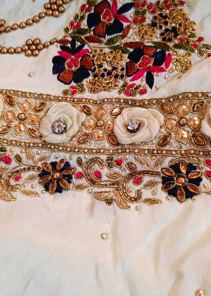 👌❤️pakistani heavy work suit