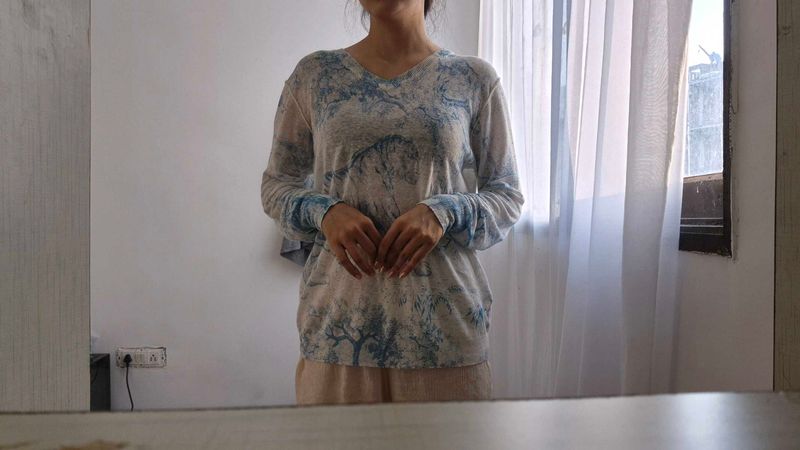 Unique Print V-Neck Long Sleeve Top