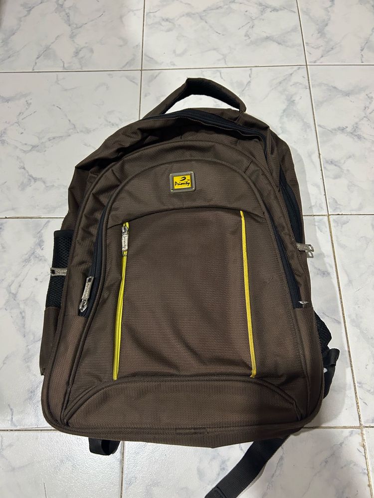 Premium Laptop Bag with 5 Chains &amp; 1 Side Pocket