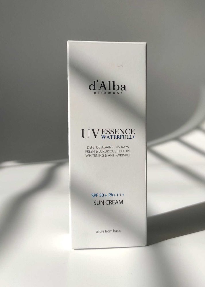 d'Alba Waterfull UV Essence Sun Cream