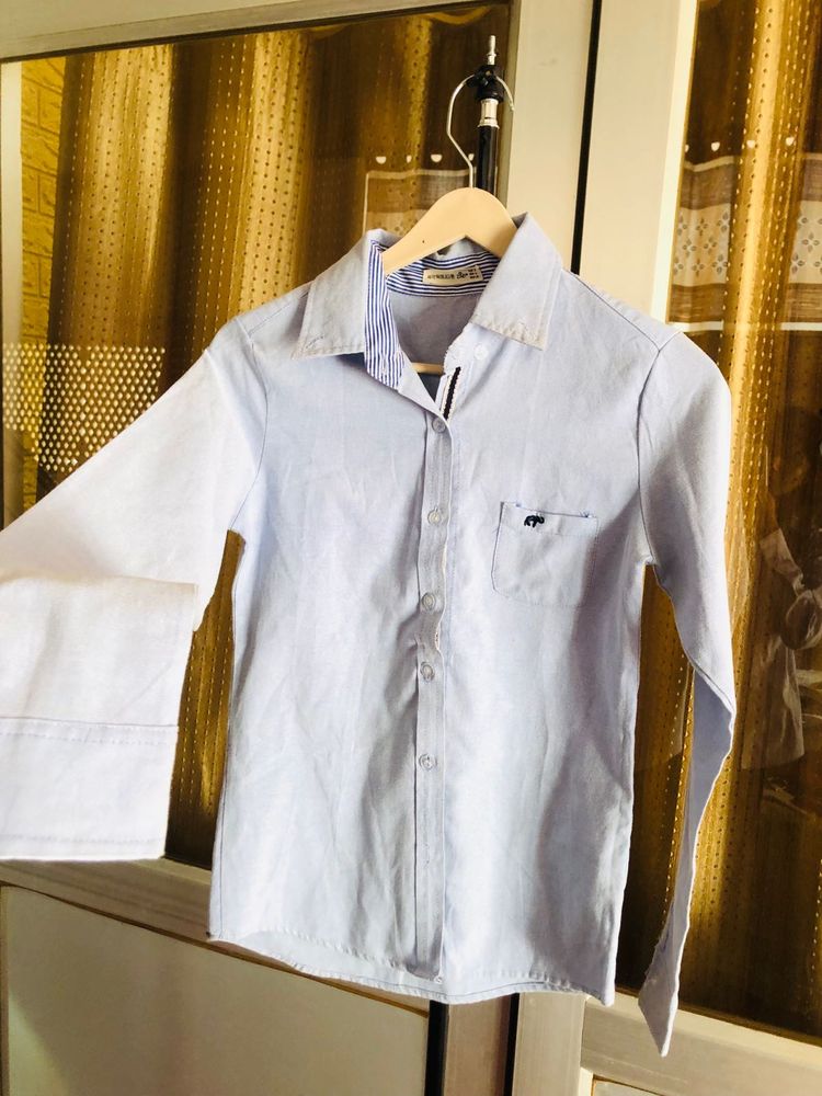 Stylish Light Blue Button-Up Shirt☁️🕶️