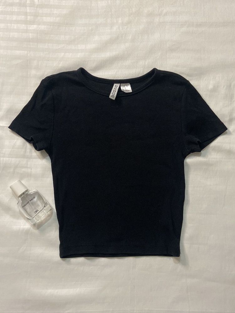 H&amp;M Black Ribbed Cybercore Fitted Top – Y2K Stretc