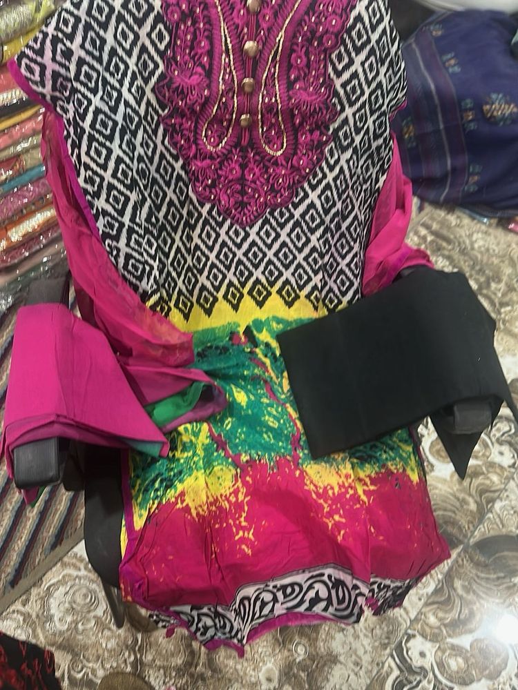 brand new unstitched suits