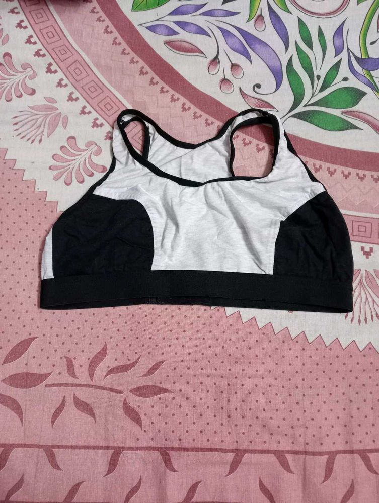 Black &amp; White Sports Bra