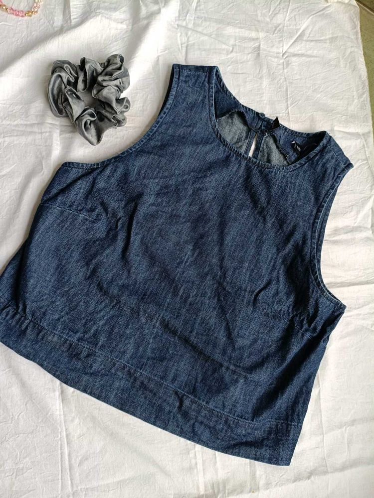 Sleeveless Denim Crop Top