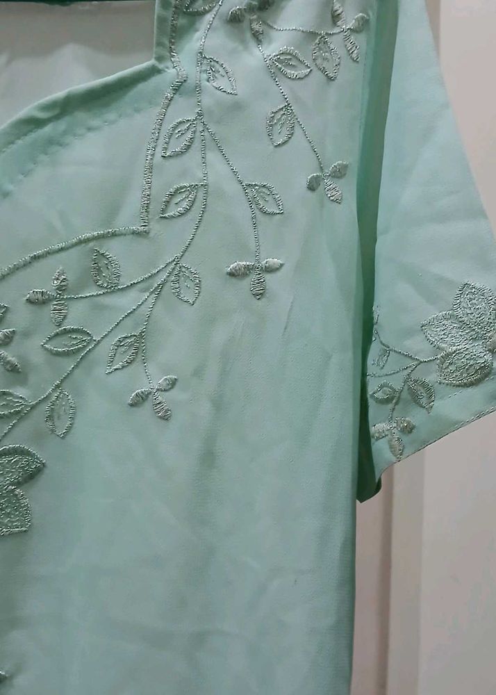 Elegant Embroidered suit sui