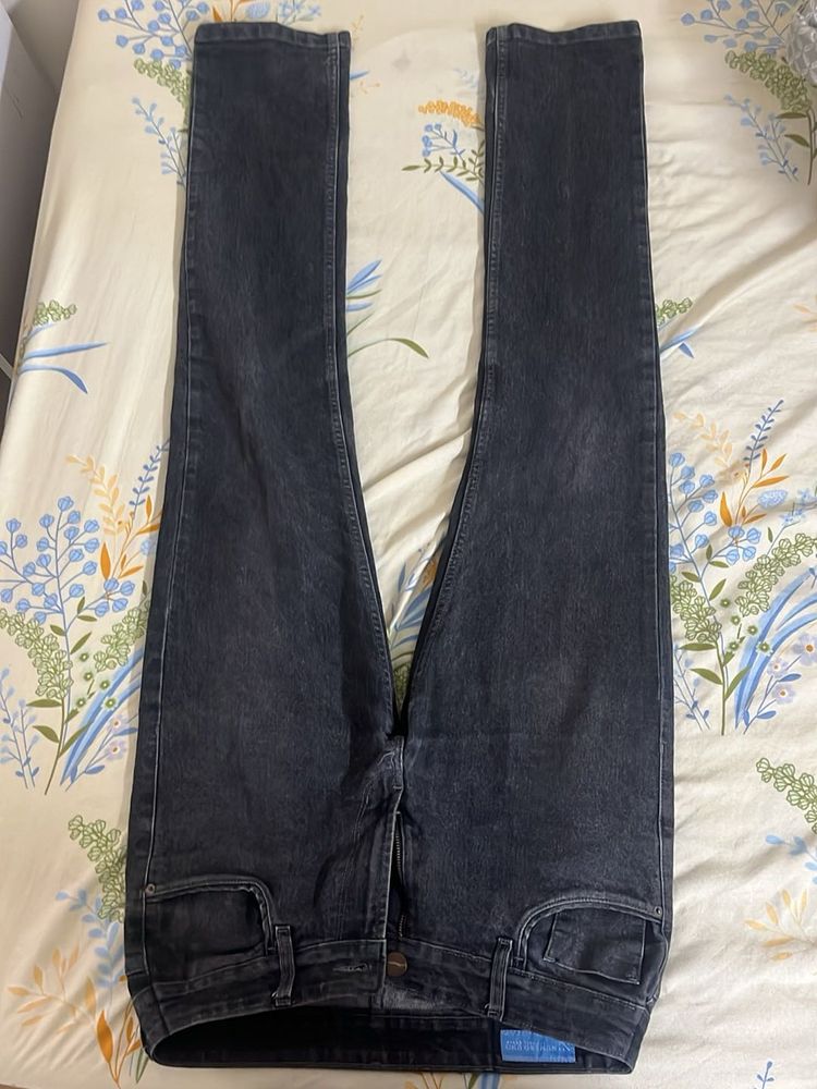 black jeans by Numero Uno