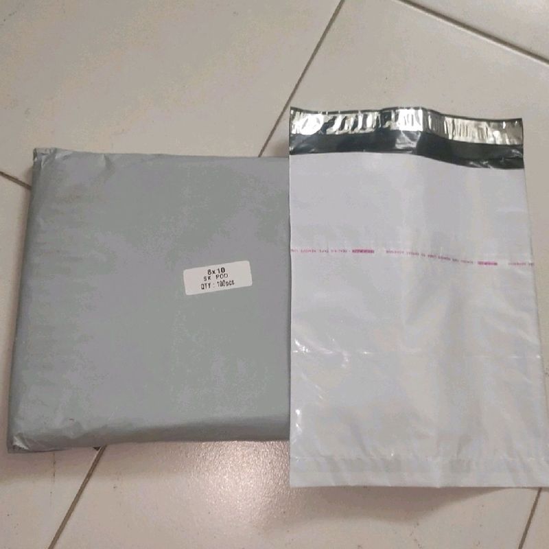 100 Pcs 8*10 Inch Size Courier Bag For Delivery