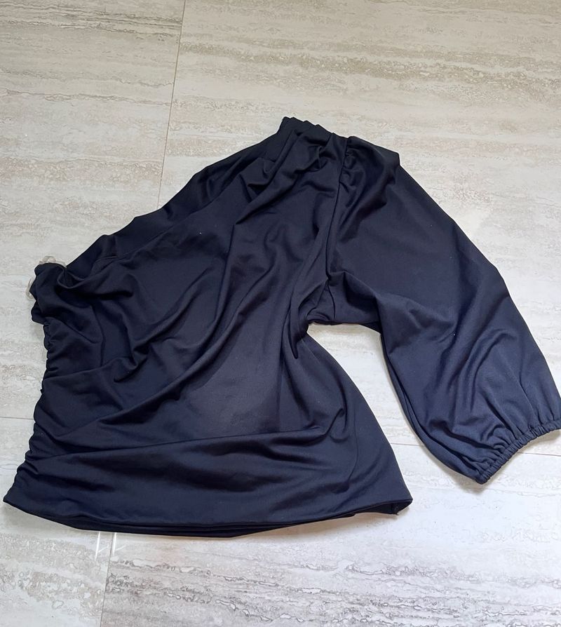 Black One-Shoulder Puff Sleeve Top