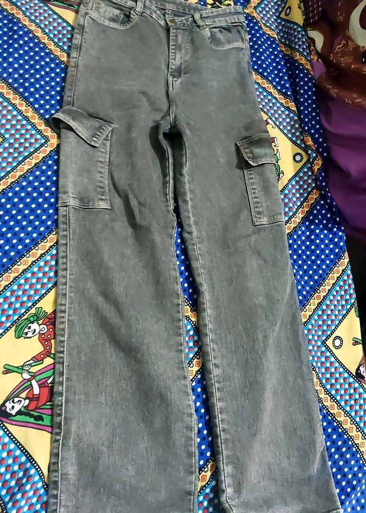Stylish Cargo Jeans for Women