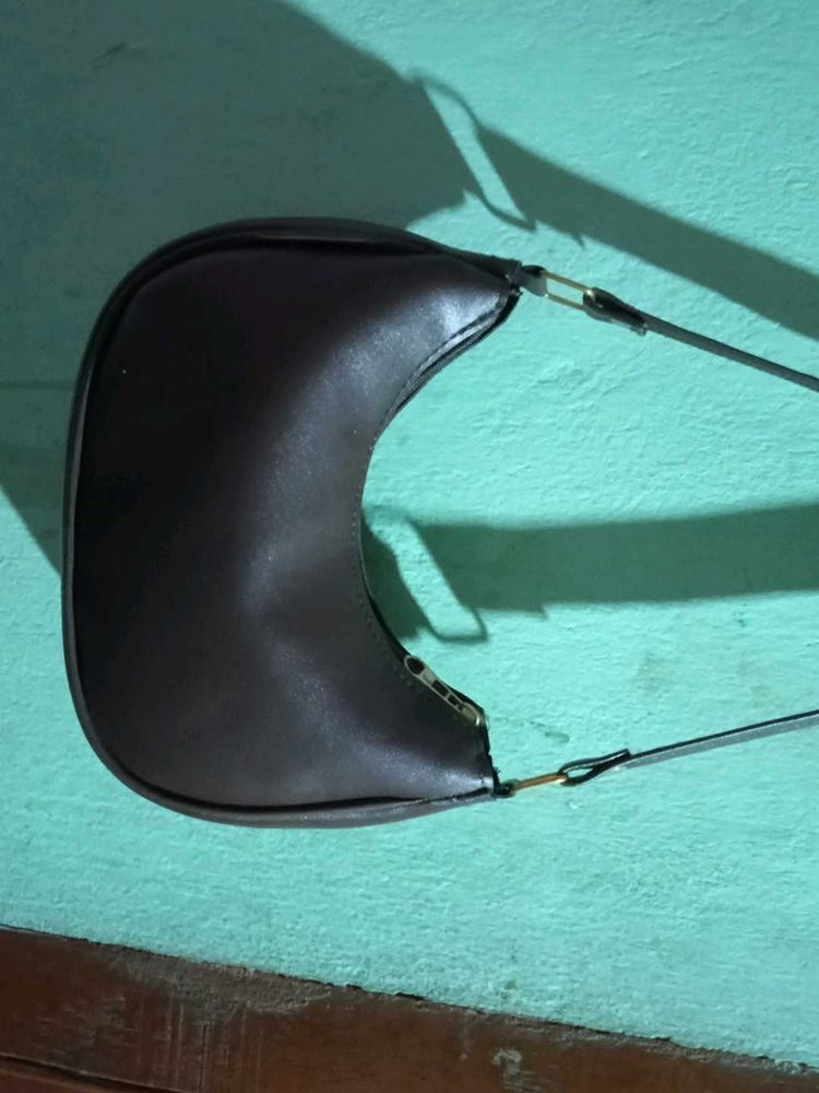 Chic Crescent Shoulder Bag
