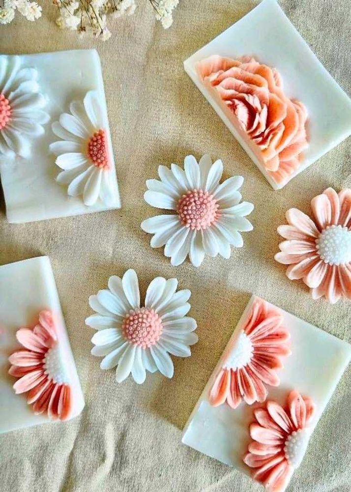 Handcrafted Flower Soaps🌼